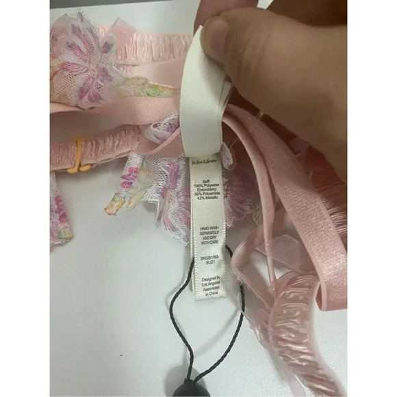 New For Love & Lemons April Bloom Garter Belt Size Medium - Picture 9 of 11